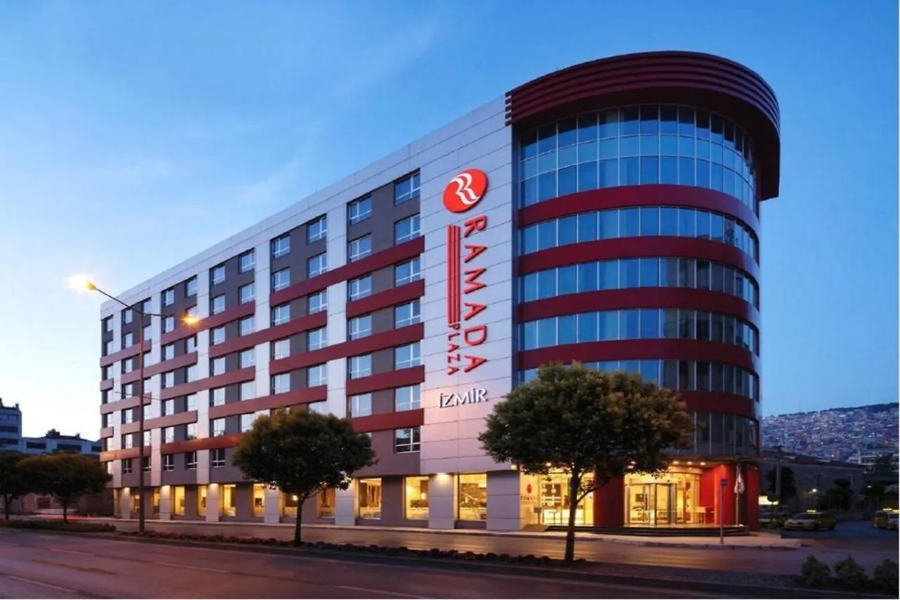 Ramada Plaza By Wyndham Izmir Otel 4*,