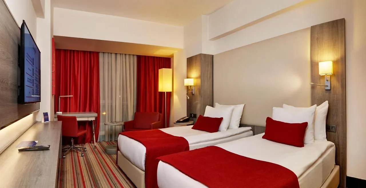 Ramada Plaza By Wyndham Izmir Otel