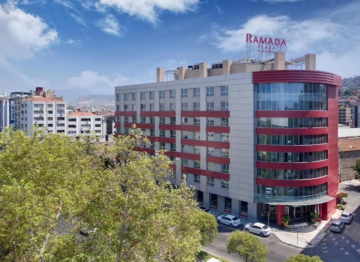 Ramada Plaza By Wyndham Izmir Otel