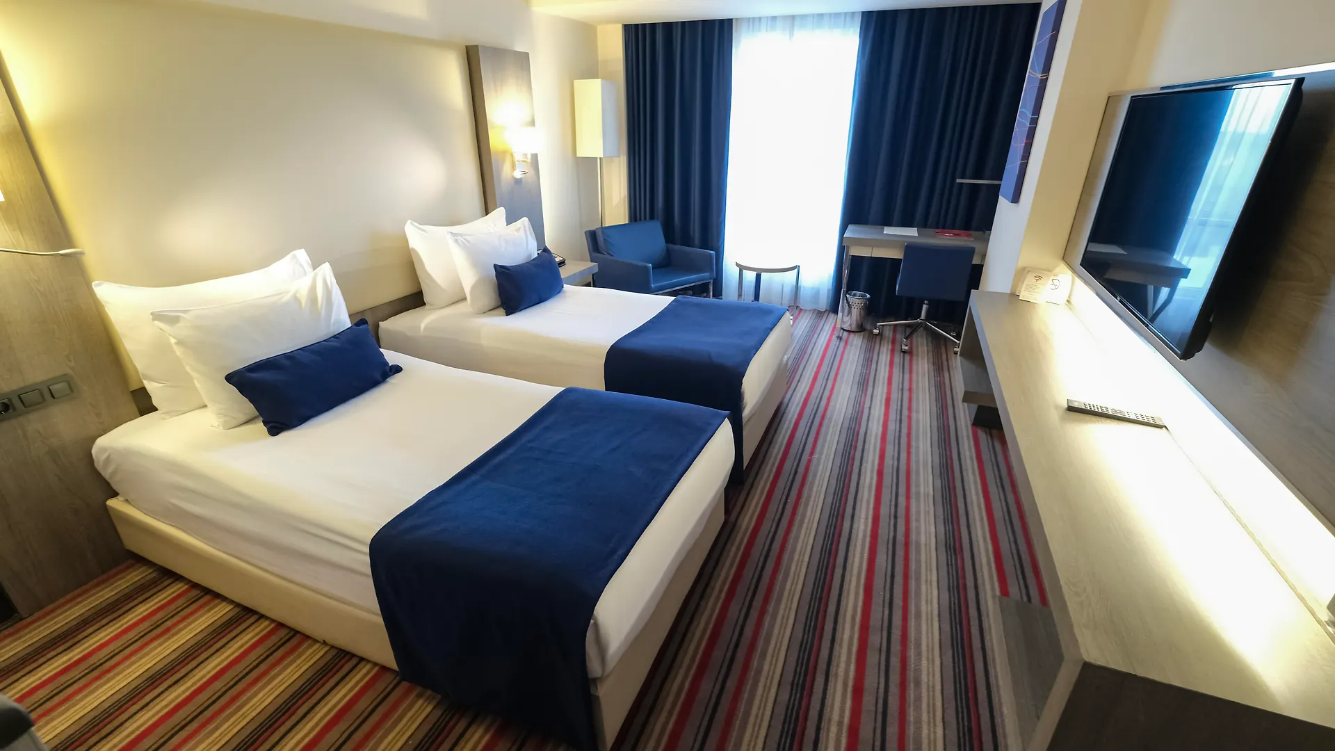 Ramada Plaza By Wyndham Izmir Otel