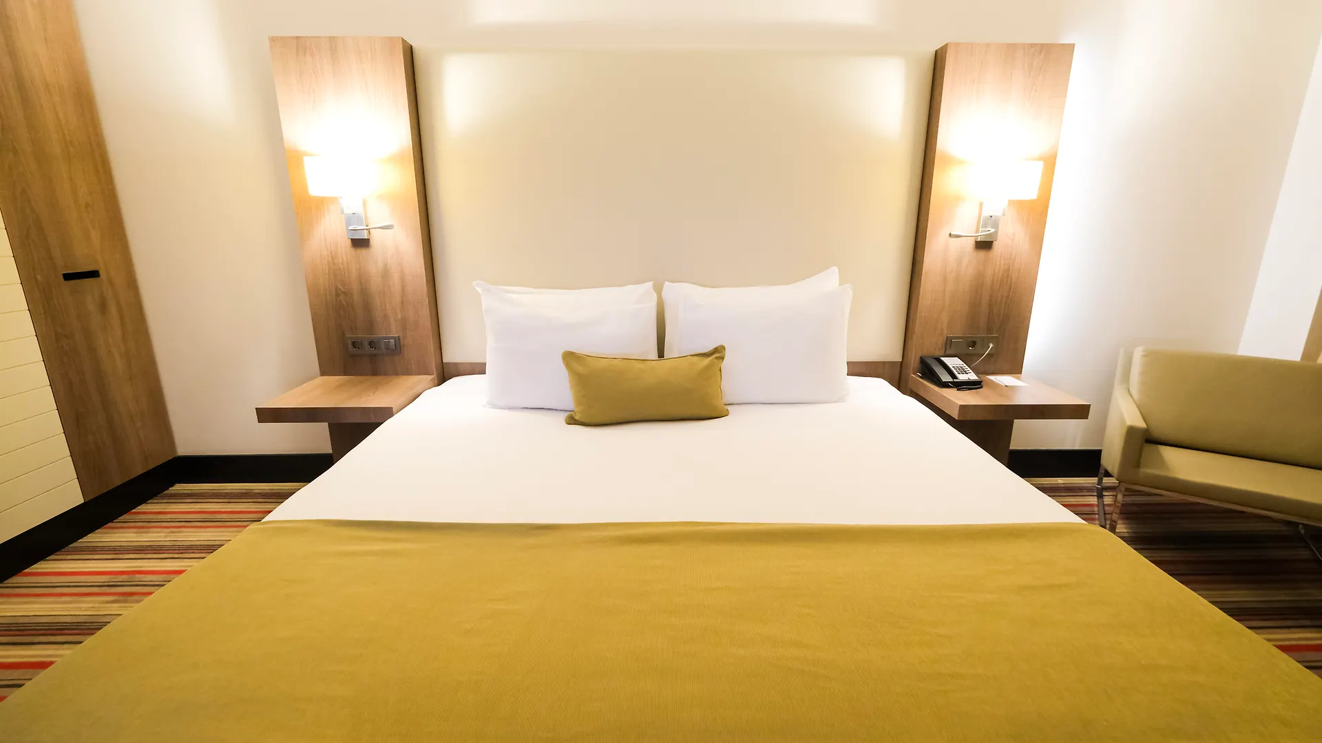Ramada Plaza By Wyndham Izmir Otel