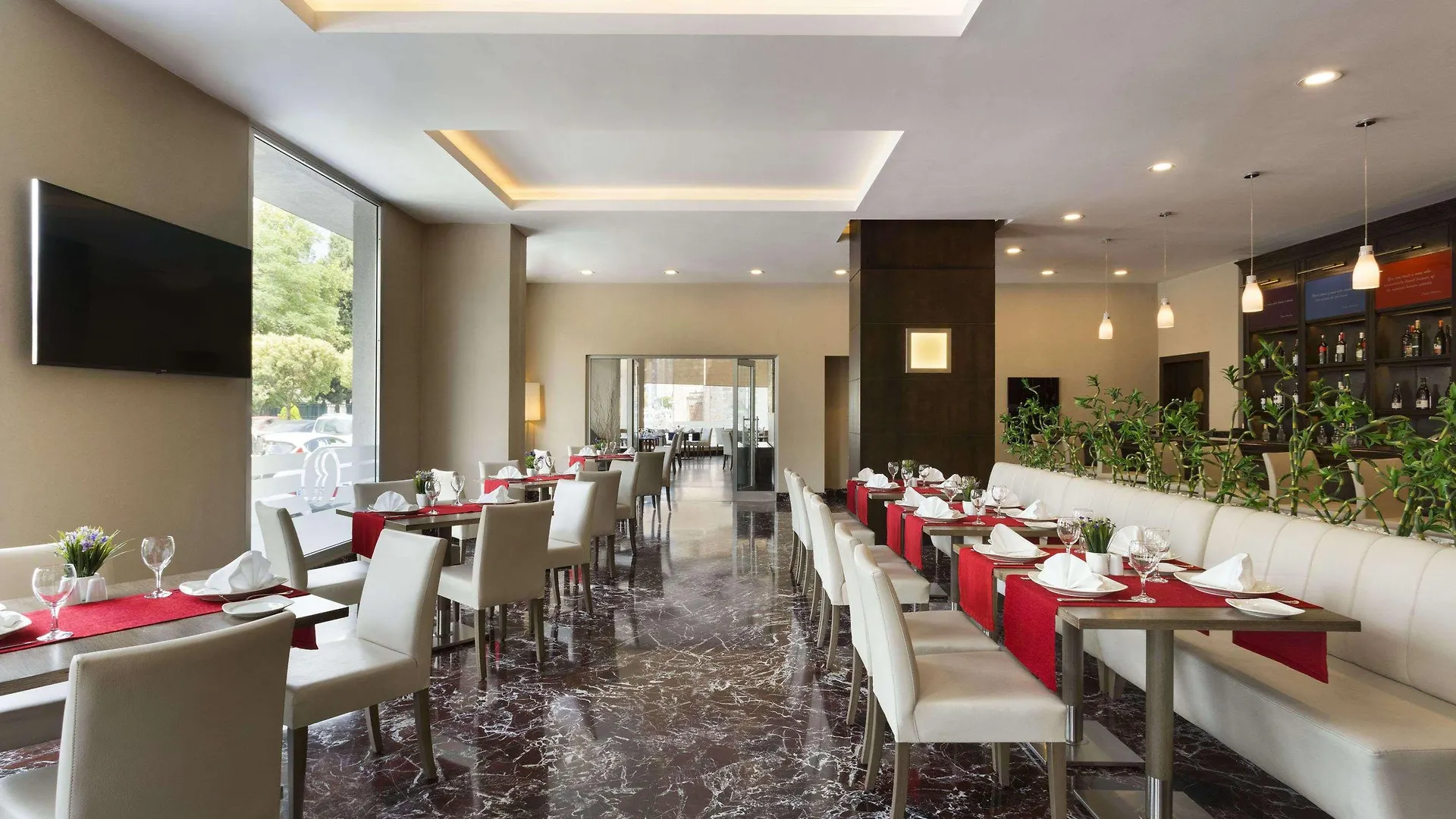Ramada Plaza By Wyndham Izmir Otel