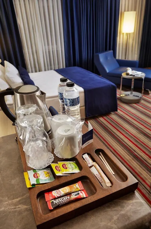 Ramada Plaza By Wyndham Izmir Otel