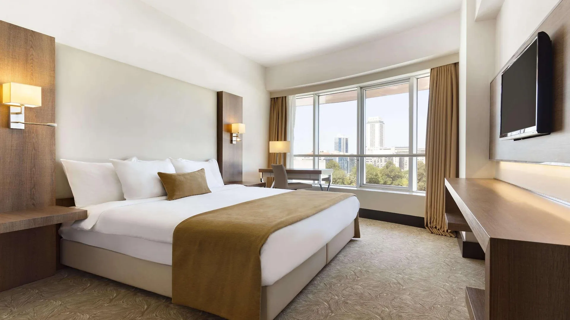 Ramada Plaza By Wyndham Izmir Otel