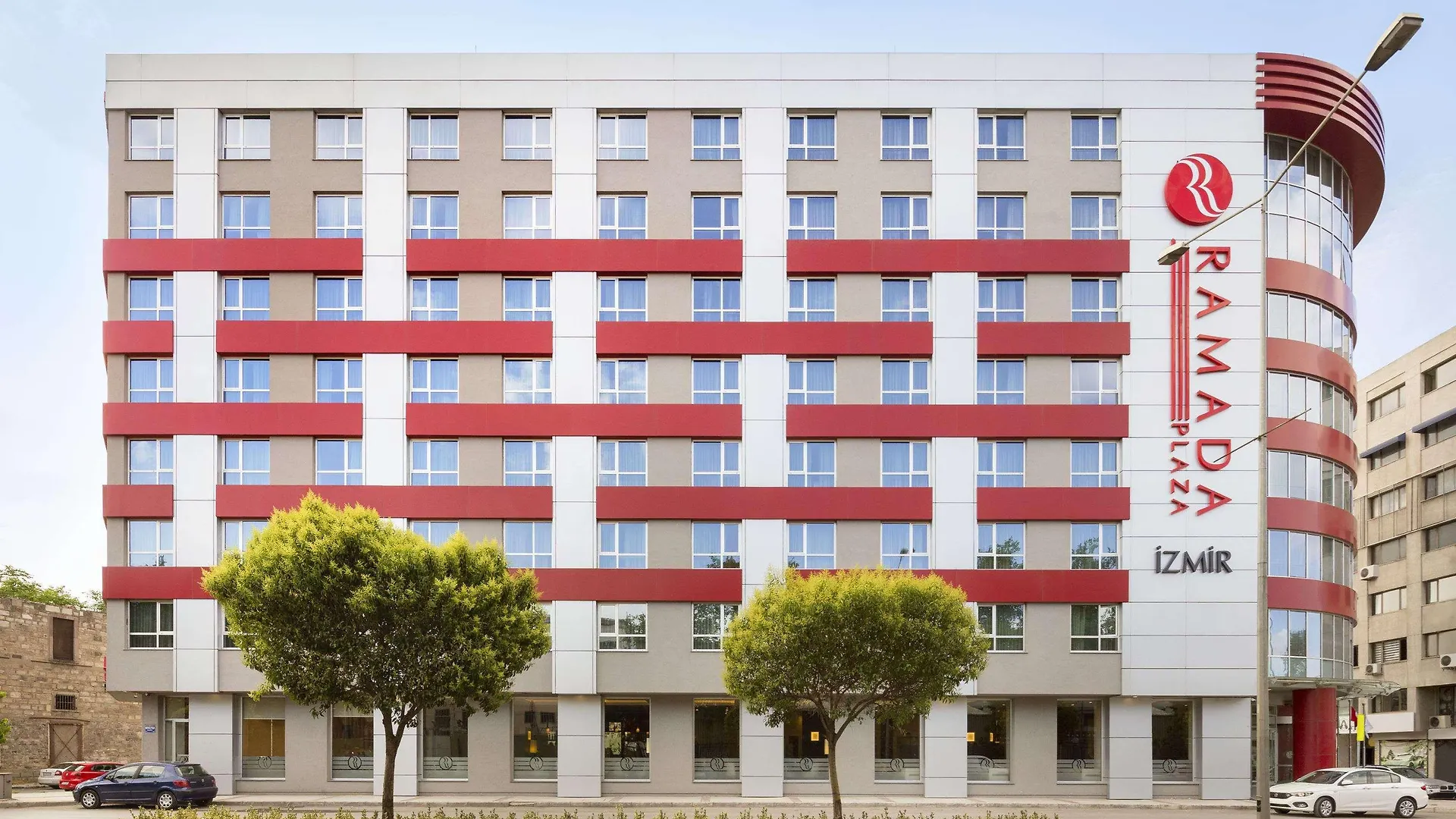 Ramada Plaza By Wyndham Izmir Otel