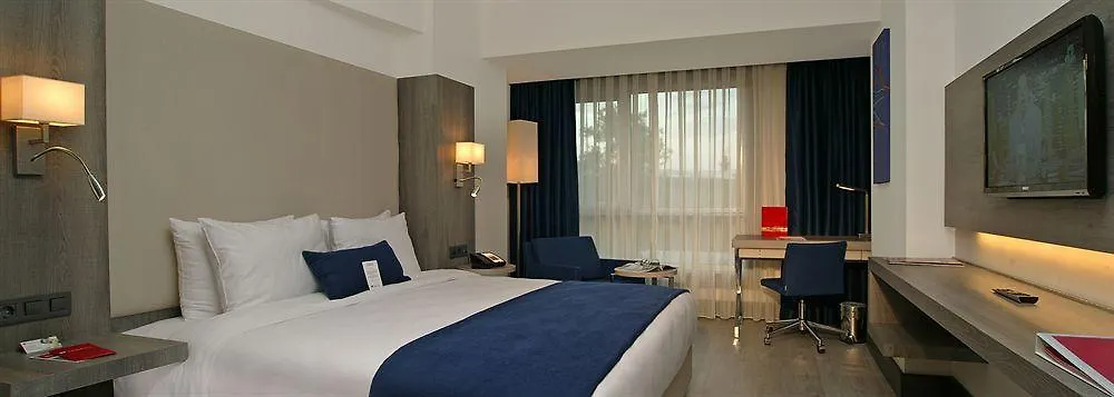 Ramada Plaza By Wyndham Izmir Otel