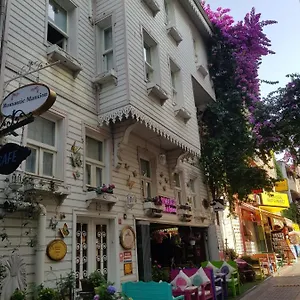 romantic-mansion.istanbul-turkeyhotels.com/