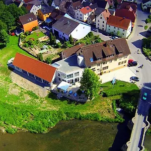 https://landgasthof-zum-hirschen-tauberrettersheim.com-bavaria.com